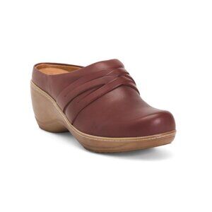 SOFTWALK Dark Cherry Leather Mackay Comfort Clogs